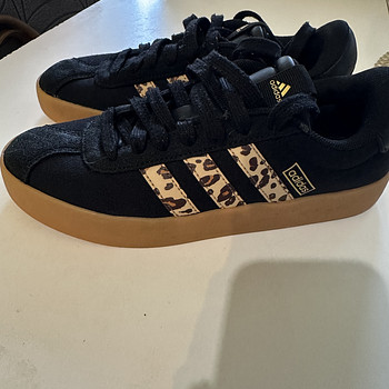 Кроссовки Adidas