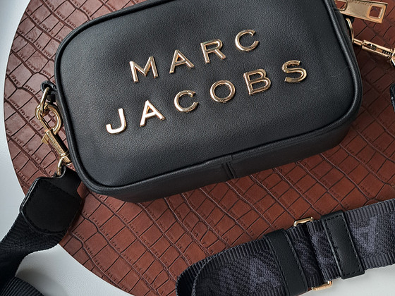 Marc jacobs kott,replika