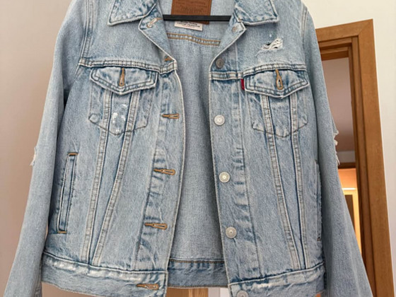 Levis teksatagi