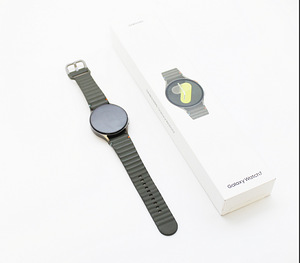 Смарт-часы Samsung Galaxy Watch 7 44mm LTE Wi-Fi GPS (2 фото из 2)