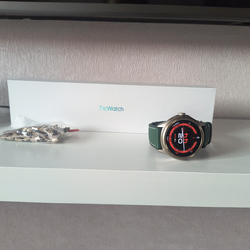 TicWatch Pro 5