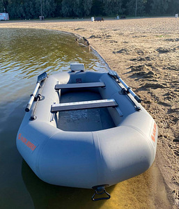 Продаю двухместную надувную лодку Kolibri K-290T (1 фото из 6)