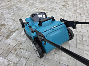 Аккумуляторная газонокосилка Makita DLM538 (5 фото из 6)