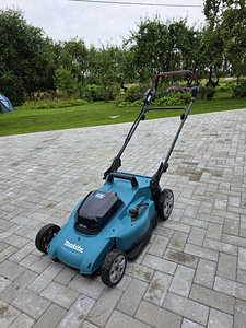 Аккумуляторная газонокосилка Makita DLM538 (2 фото из 6)