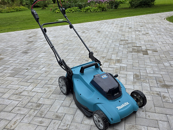 Akumuruniiduk Makita DLM538