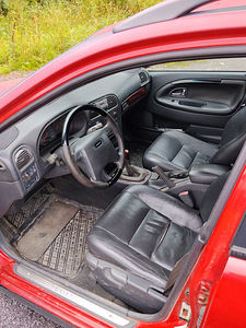 Volvo V40 1.9 85 кВт (3 фото из 7)