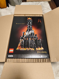 LEGO 10333 Властелин колец: Барад-дур (4 фото из 6)