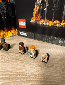 LEGO 10333 Властелин колец: Барад-дур (6 фото из 6)