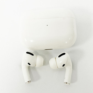 Apple AirPods Pro беспроводные наушники (2 фото из 2)