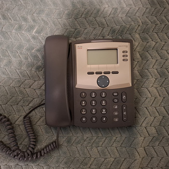 Телефон Cisco SPA303 3-Line IP Phone