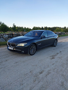 BMW 730d f01 (1 фото из 10)