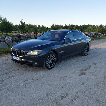 BMW 730d f01