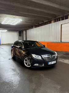 Opel Insignia 2.0 CDTI Sports tourer CDTI (2 фото из 9)