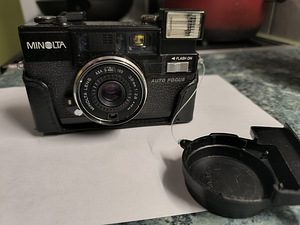 Minolta Hi-Matic AF2 пленочный фотоаппарат 35 мм + оригинальный чехол (1 фото из 5)
