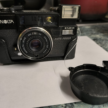 Minolta Hi-Matic AF2 пленочный фотоаппарат 35 мм + оригинальный чехол