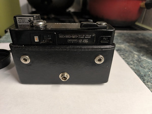 Minolta Hi-Matic AF2 пленочный фотоаппарат 35 мм + оригинальный чехол (3 фото из 5)