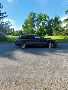 Audi A6 2.7 дизель, автомат, 2010 г. (3 фото из 12)