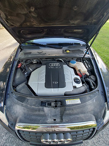 Audi A6 2.7 дизель, автомат, 2010 г. (12 фото из 12)