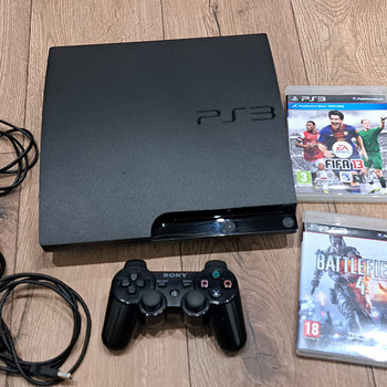 Sony PlayStation 3 Slim 300GB + mängud