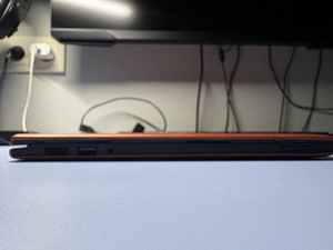 Lenovo Ideapad Yoga 13 + laadija (4 foto / 5)