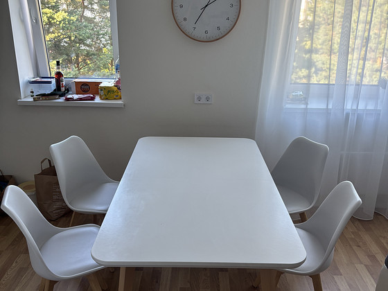 Söögilaua komplekt