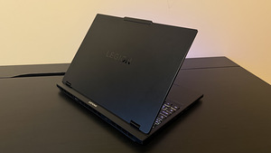 Lenovo Legion 5 RTX5060 Oled 165hz i7-13650HX 24GB 1Tb SSD (1 foto / 4)