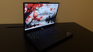 Lenovo Legion 5 RTX5060 Oled 165hz i7-13650HX 24GB 1Tb SSD (2 foto / 4)