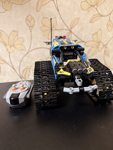 Lego Techic 42095 (1 фото из 2)