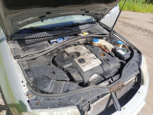 Škoda Superb 2.0TDI varuosadeks (3 foto / 4)