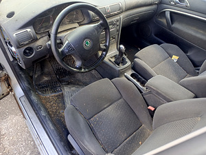 Škoda Superb 2.0TDI varuosadeks (4 foto / 4)
