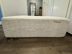 Madrats IKEA Hokkasen 90x200 2шт (4 фото из 4)