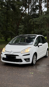 Auto rent (1 foto / 9)
