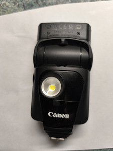 Canon Speedlite 320EX (1 фото из 4)