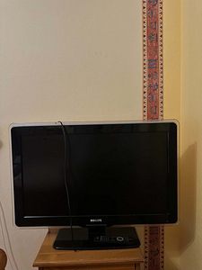 ПРОДАЕТСЯ ТЕЛЕВИЗОР PHILIPS 32PFL7603H/10 (1 фото из 5)