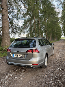 Volkswagen Golf Highline TDI (2 фото из 9)
