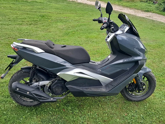 Скутер adour 50cc