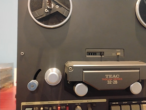 TEAC TASCAM 32-2B (6 фото из 10)