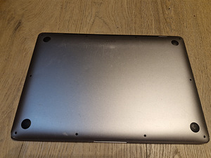 Macbook air M1 2021 (3 фото из 3)