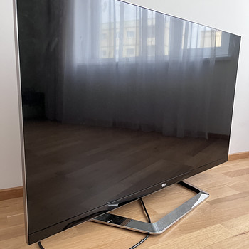 LG 47LM760S-ZB, 47”, Full HD, Smart TV