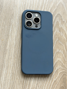 iPhone 15 PRO (3 фото из 3)