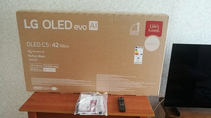 LG Oled 42 (1 фото из 2)