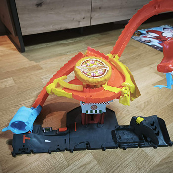 HOT WHEELS City трек голодной кобры