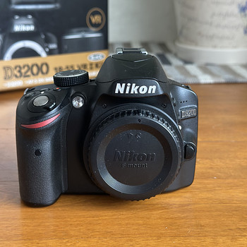 Nikkon d3200+Nikkor 18-55 VR 2