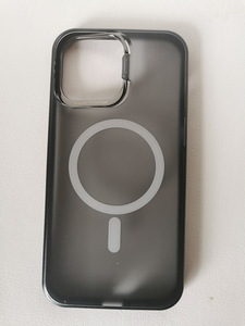 Новые силиконовые чехлы и обложки для iPhone 13 Pro Max (6 фото из 10)