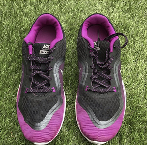 Naiste Nike Flex 39 suurus (2 фото из 3)