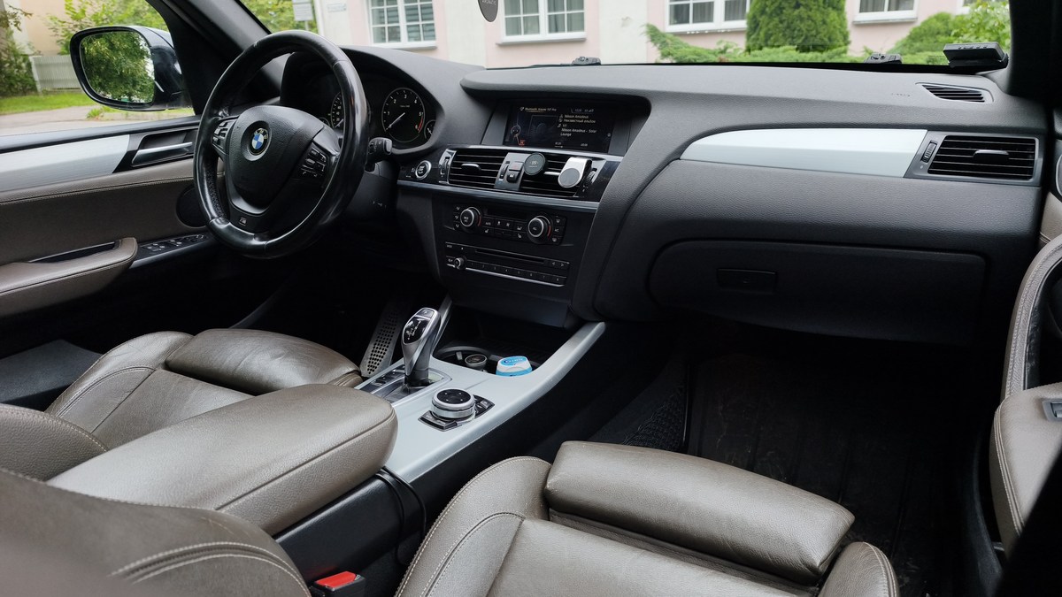BMW X3 3.0 230kW