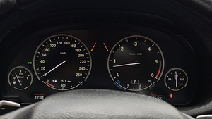 BMW X3 (12 фото из 15)