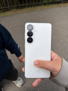 Trade Samsung s26 for Google Pixel 10 pro (2 foto / 3)