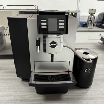 JURA X8 Espressomasin