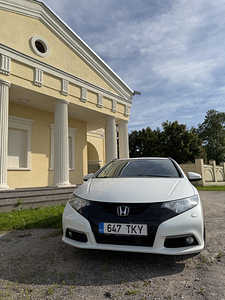 Honda Civic (2 фото из 11)